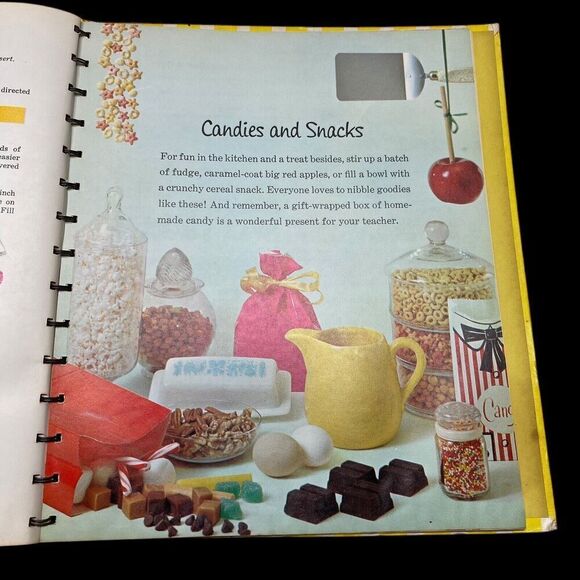 Betty Crocker's New Boys and Girls Cook Book 1st Edition 1965 Hardcover - Picture 7 of 8
